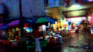 preview picture of video 'アキーラさん夜の市内散策！ミャンマー・ヤンゴン市街４,Yangon,Myanmer'