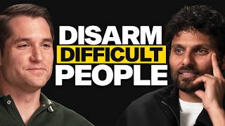 你在争对错，他在求被听见