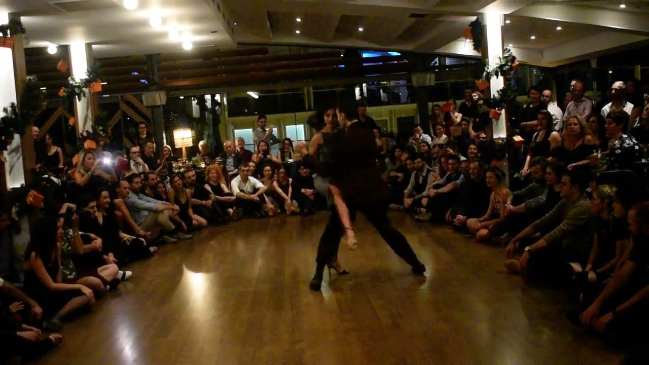 El Simpático - Lorena Tarantino & Gianpiero Galdi Athens 03-12-2022 2/5