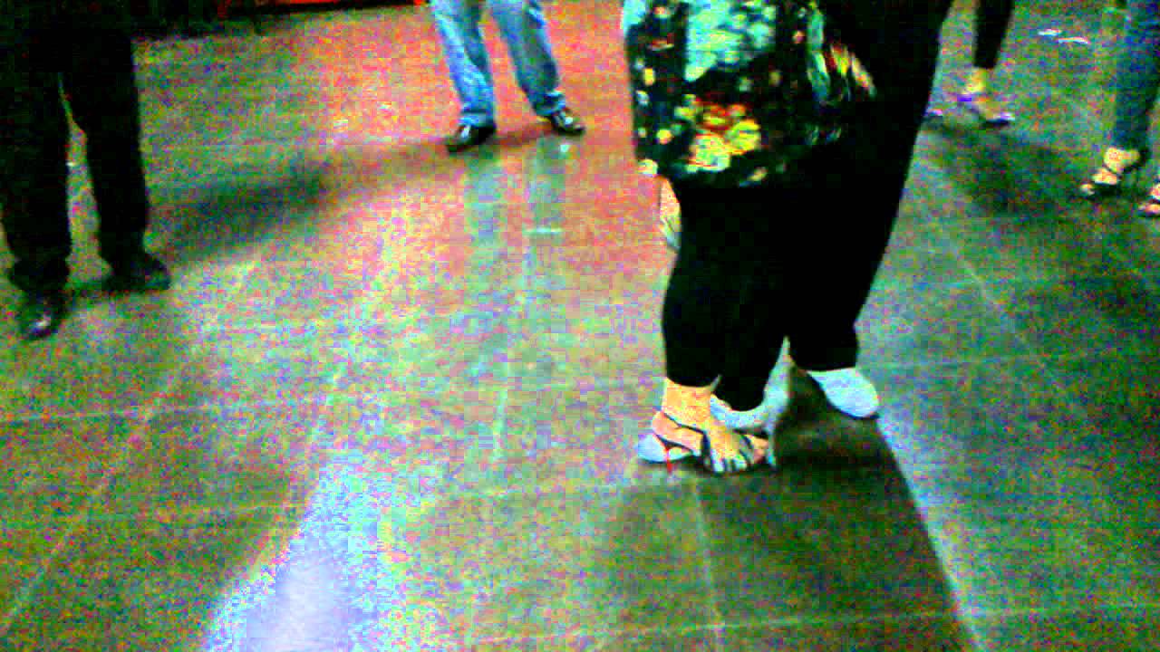 Daniela Roig y Hernán Prieto, Clase de tango en La Viruta (15-06-2011)