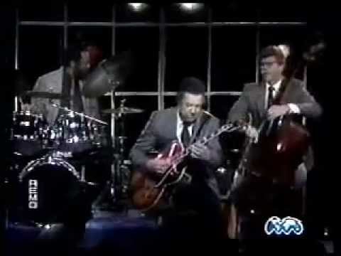 Kenny Burrel Trio - Club Date , San Diego 1990 with Bob Magnusson bass Sherman Fergusson drums