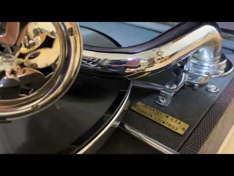 Songs Made Famous by Gus Elen ( Bobbie Comber - 1931 ) Alba 808 Gramophone