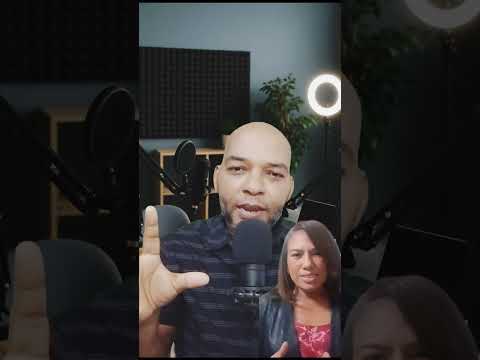 Teacher Eridania Rodríguez at Punta Salinas beach in Baní. #news #teacher #eridania