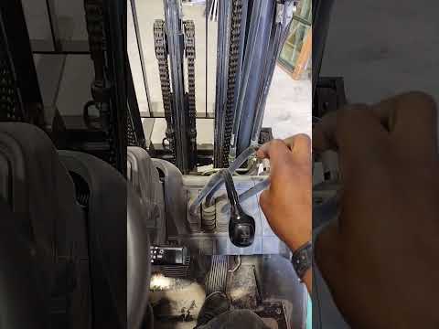 How To How to operate forklift controls#shorts.#Youtubeshorts.#vira.#subscribe.#shortsvideo.#viral