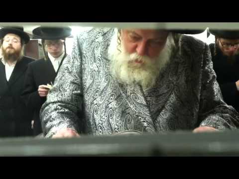 Toldos Avrohom Yitzchok Maariv in Spinka Airmont pt 2