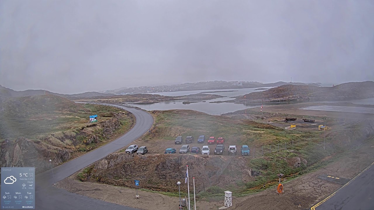 Live webcam view of Sisimiut Airport Fjord & Mountain View