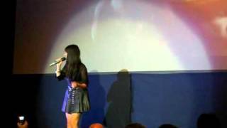 Gabriella Cilmi sings Magic Carpet Ride at Premier of Soul Boy film 21.8.10