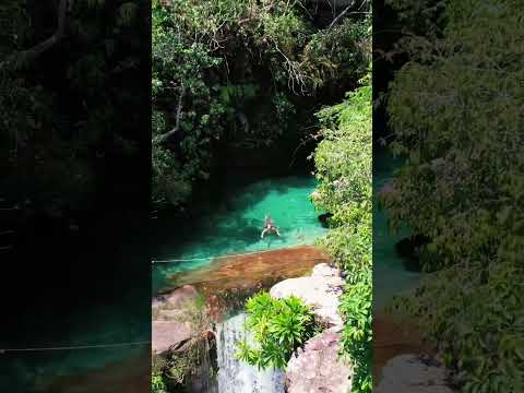 Cachoeira azul em Barra do Garças/MT.