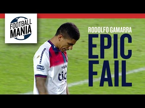 Rodolfo Gamarra Unbelievable Fail Vs. Boca Juniors