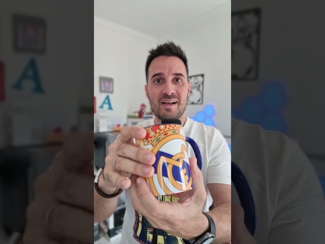 Vídeo relacionado con mundohuevo Pack regalo personalizado | Taza personalizada con nombre y número fútbol Celta + Caramelos divertidos | Regalo divertido, original y único para aficionados (Real Club Celta de Vigo)