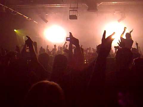 Mark Sherry @ Inside Out (Barry Connell tribute) playing 'Belfast Child' (crowd view)