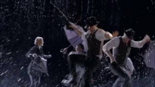 Glee - Singin&#39; In The Rain / Umbrella (Full Performance) HD