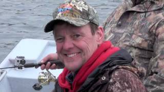 preview picture of video 'Arkansas White River Trout Fishing on February, 18th 2012'