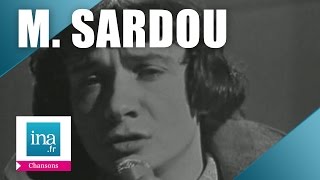 Kadr z teledysku Et mourir de plaisir tekst piosenki Michel Sardou