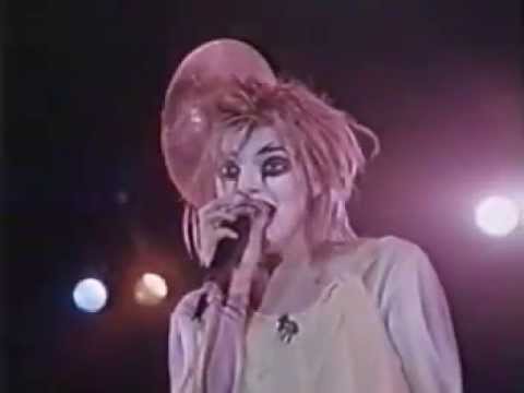 Nina Hagen ~ Ziggy Stardust 1980