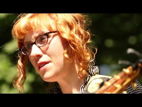 Jess Hill - In The Evening  [Live in Bellwoods NXNE picnic 2011] (Day 4)