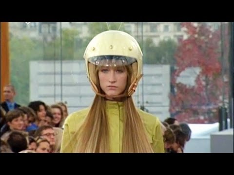Louis Vuitton Spring/Summer 1999 ft Gisele Bundchen | FashionTV