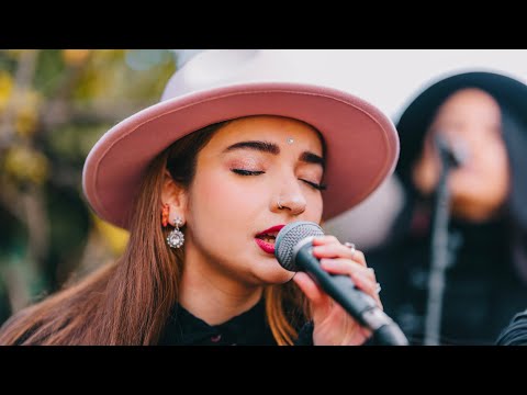 en el patio: Karla Grunewaldt - El Camino (Temporada 2)