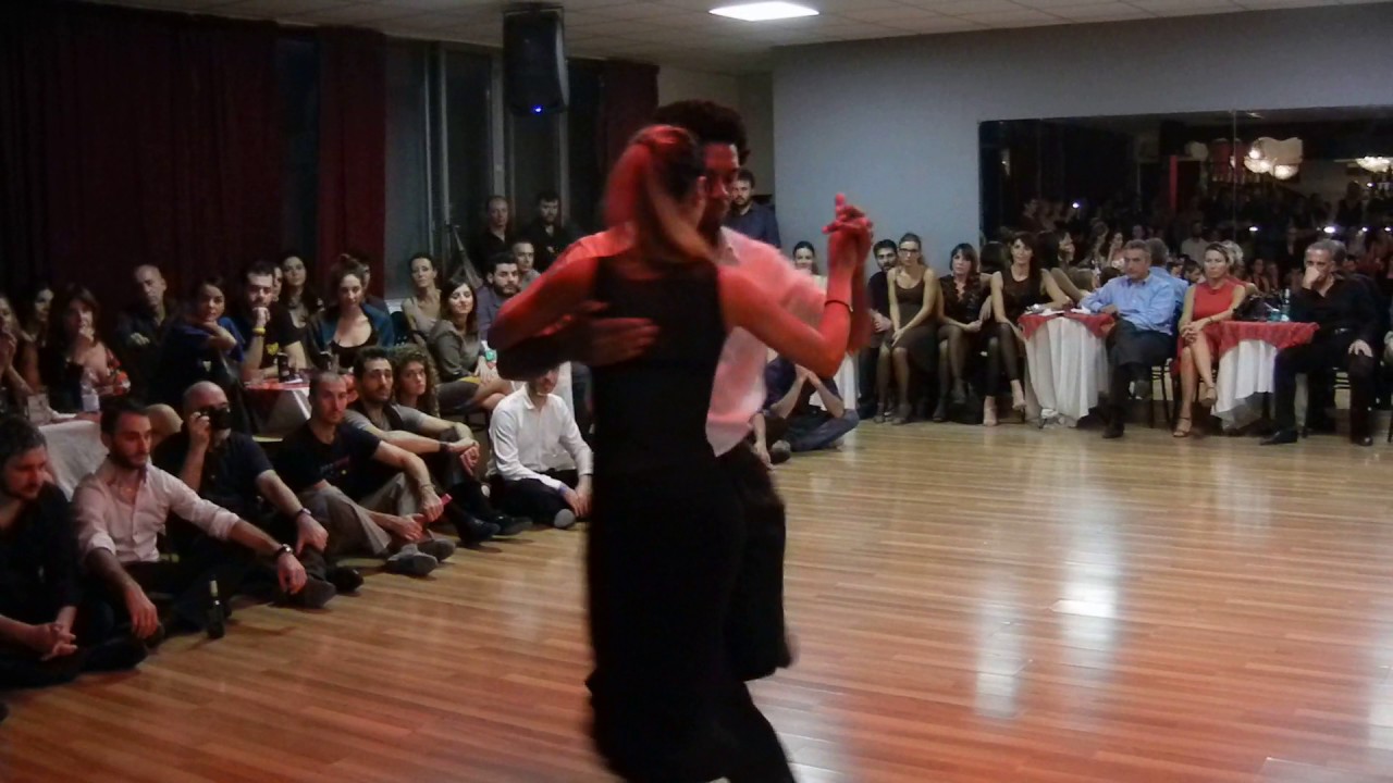 Esibizione di Julio Alvarez e Yailet Suarez​ al Winter Tango Napoli Milonga Portena​