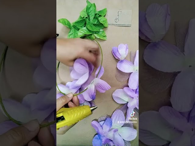 Vídeo relacionado con MWOOT Rosa Artificial 144 Piezas RoJo Flores Falsas, Pequeña Flor de Imitación para Bricolaje Accesorios de Boda Diademas, Cabezas de Flores Manualidades 2,5 CM