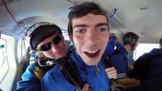 preview picture of video 'Tandemsprung von Adrian bei skydive nuggets in Leutkirch'