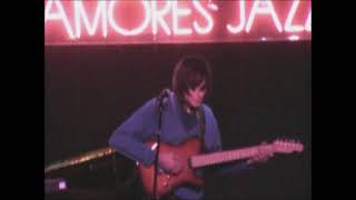 ANTONIO VEGA A Medio Camino en Acústico en Sala Clamores ( Madrid ) el 23/Dic/2006