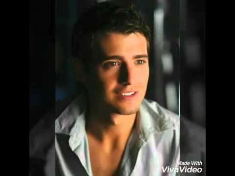 download lagu mp3 mp4 Les Hommes Les Plus Beaux Du Monde, download lagu Les Hommes Les Plus Beaux Du Monde gratis, unduh video klip Les Hommes Les Plus Beaux Du Monde