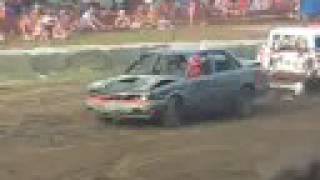 preview picture of video 'Lachute Demolition Derby 2008 4cyl'