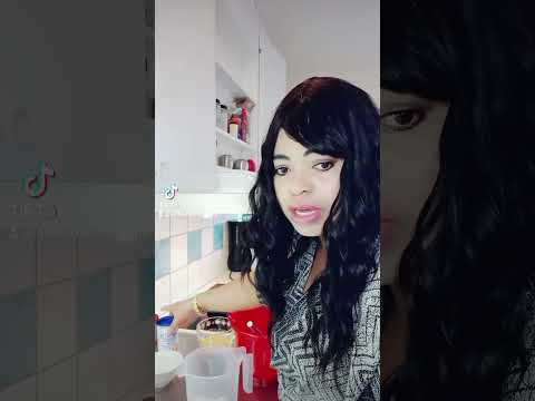 cupcakes with Alima kitchen.