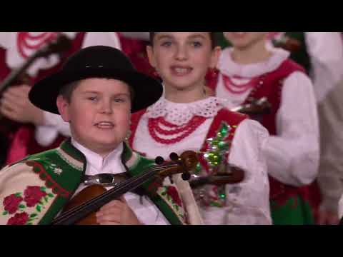 Janosik's Little Army sings Christmas carols for the little one