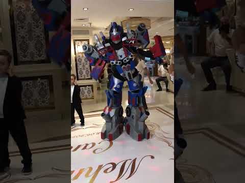 Dev Robot Maskot | LED Işıklı Şov ve Sahne Performansı