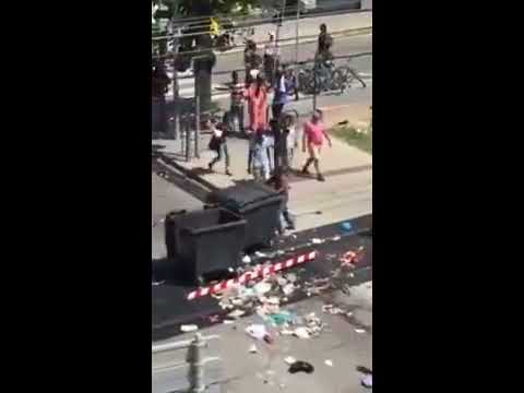 Italien Flüchtlinge richten Chaos an