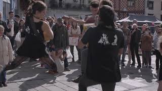 A quatre jours de la sortie, voilà le teaser du documentaire sur la Tente À Sons !