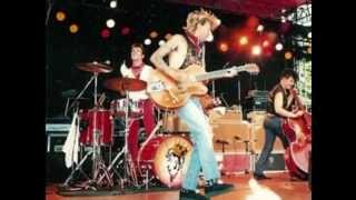 Cruisin&#39; (STRAY CATS Version) Drum And  Bass Cover