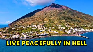 The Most DANGEROUS Island To Life!!! Stromboli Volcano Island Italy