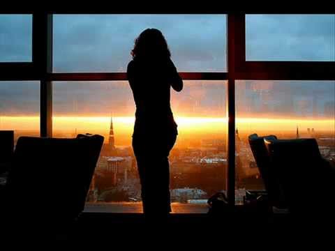 Arksun feat. Kirsty Hawkshaw - Meteors