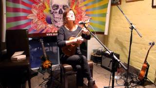 04 Sylvie Simmons Suzanne