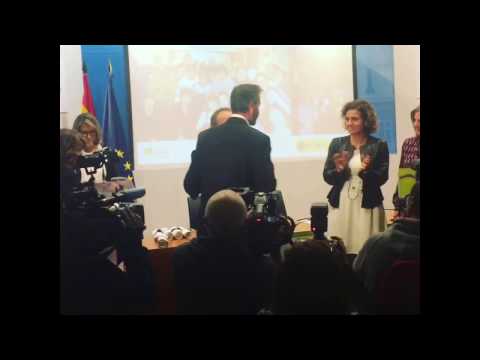 La entrega del premio.