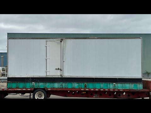 Cummins DFGB 600 kW diesel generator, Cummins VTA28-G5 engine, 2077 Hrs, Yr 1997 - CSDG # 4182