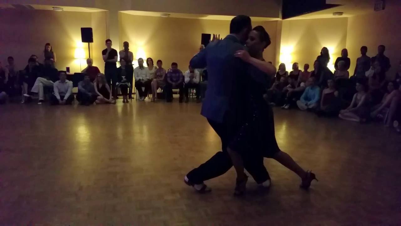 Argentine tango: Lucila Cionci & "Joe" Corbata - Gallo Ciego