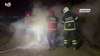 Tarlada Park Halindeki Otomobil Alev Topuna Döndü, Geriye Demir Yığınları Kaldı