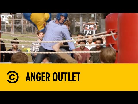Anger Outlet | Modern Family | Comedy Central Africa