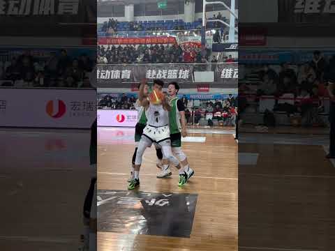 當你在球場上被對手搞錯心態... #basketball