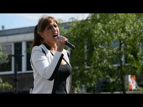 Floortje Smit - Heavy Cross (live in Klazienaveen tijdens de triatlon)