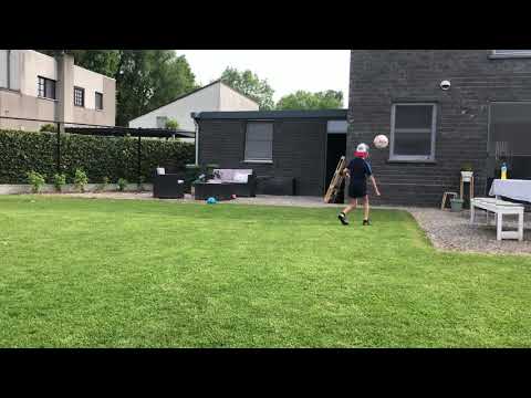 U7 KRC Genk jongleren betere voet