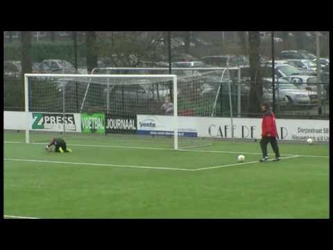 12-02-2011 Nieuwerkerk E3 - Moordrecht E2 (5-2)