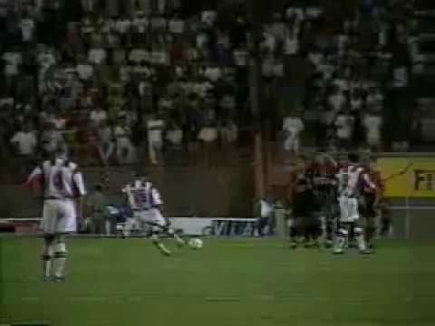 NauticoNET - Jogo - Sport 1 x 2 Náutico - 10-05-01 - Gol de Adilson