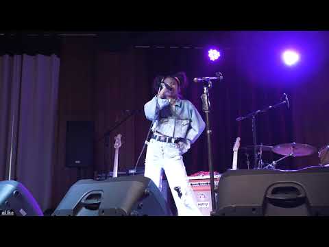 alike Features: 12 year old rap goddess!