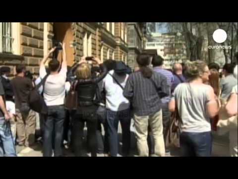 Serbi, zyrtarë e ish-zyrtarë në pranga për korrupsion - Top Channel Albania - News - Lajme