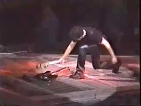 Kirk Smashing His Guitar with Pipe during Fight Fire With Fire-Metallica Live Hamilton Feb 24 1997